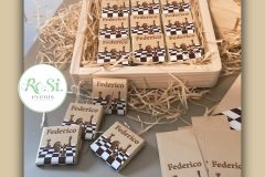 Scatola Regalo con cioccolatini incartati-Scacchi