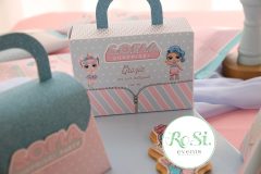 Radio Portacaramelle con occhiali da sole